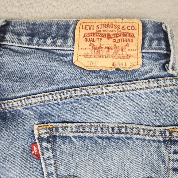Levis Jeans Mens 34x30 Blue Denim Straight Leg 505 Mid Rise Classic American - Picture 14 of 15